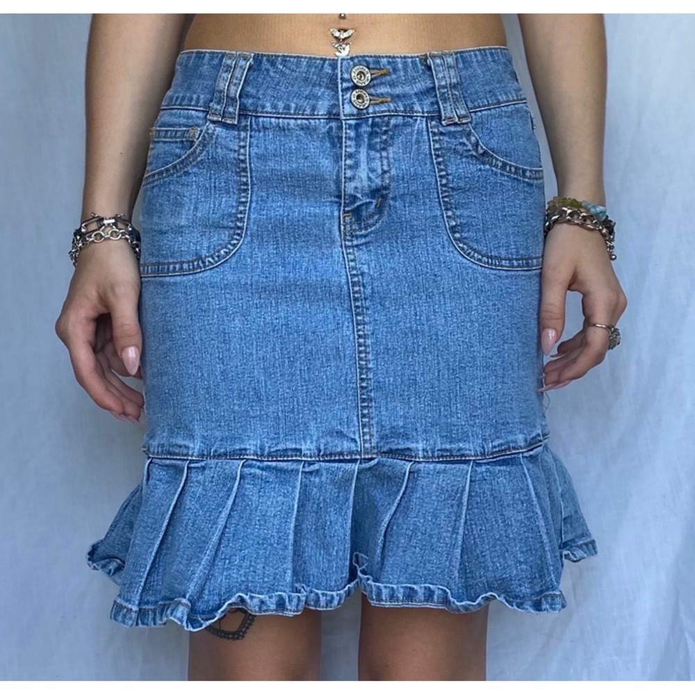 Angels Light Wash Denim Ruffle Hem Mini Skirt Size 11 Y2K Double Button Waist